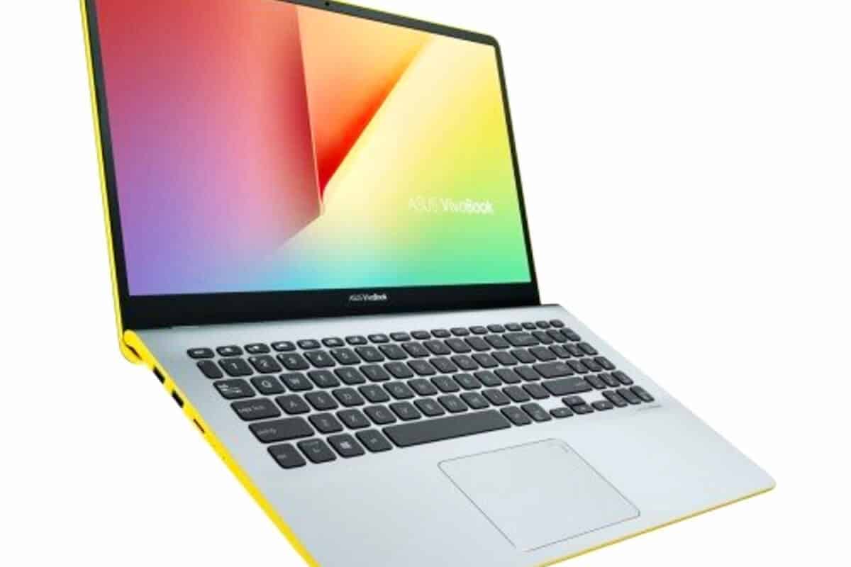 portatil VivoBook S15 con la pantalla abierta y lleno de color