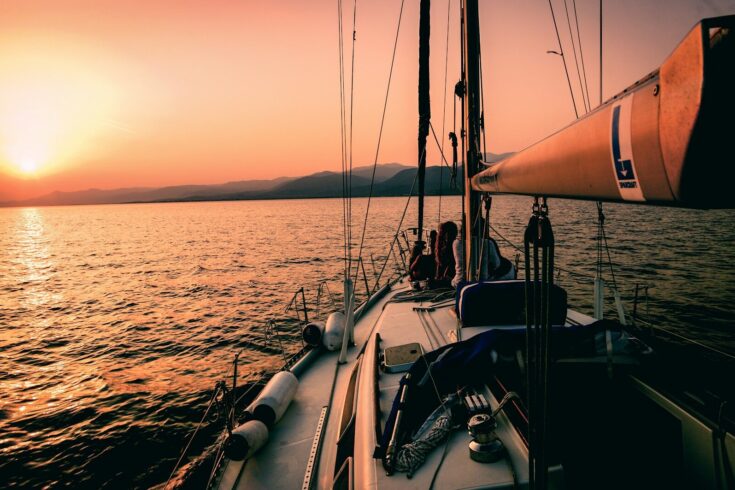 Cómo prepararse para disfrutar del mar con nuevos conocimientos de navegación